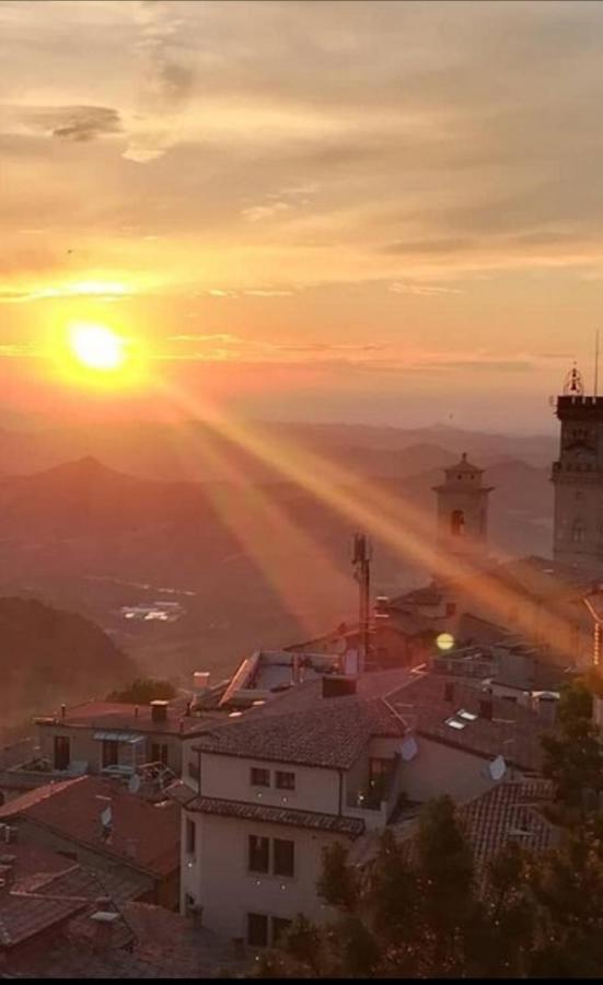Hotel La Rocca San Marino Buitenkant foto