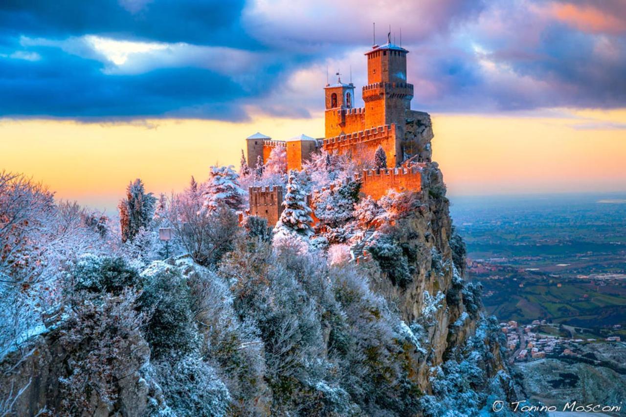 Hotel La Rocca San Marino Buitenkant foto