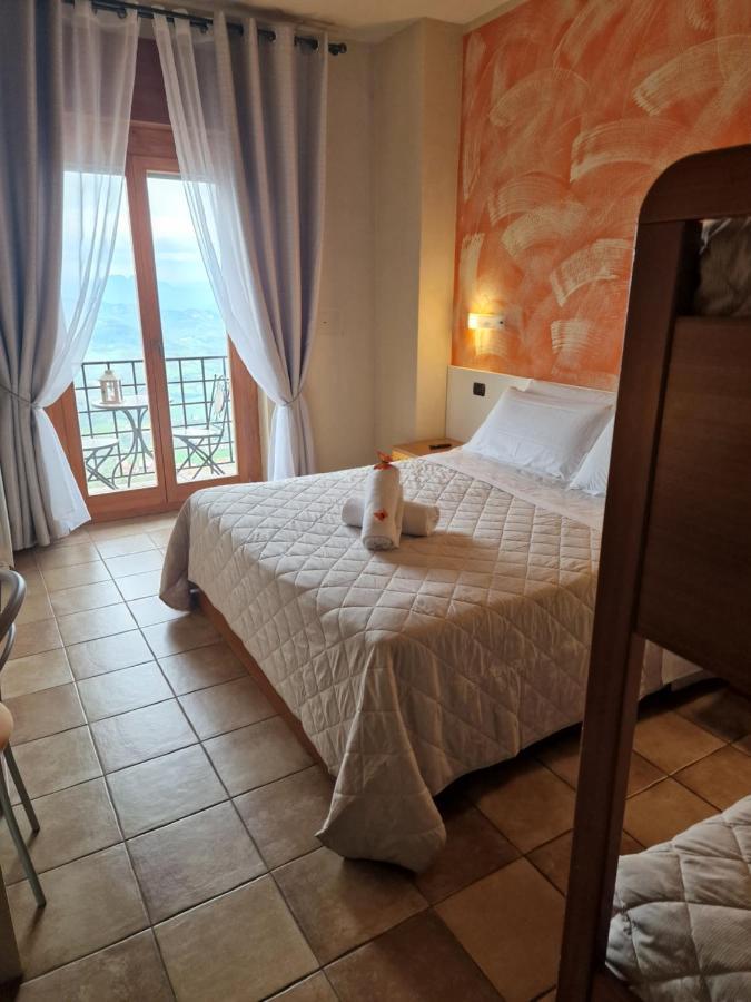 Hotel La Rocca San Marino Buitenkant foto