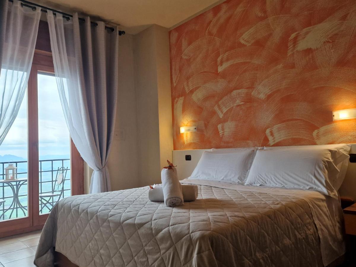 Hotel La Rocca San Marino Buitenkant foto