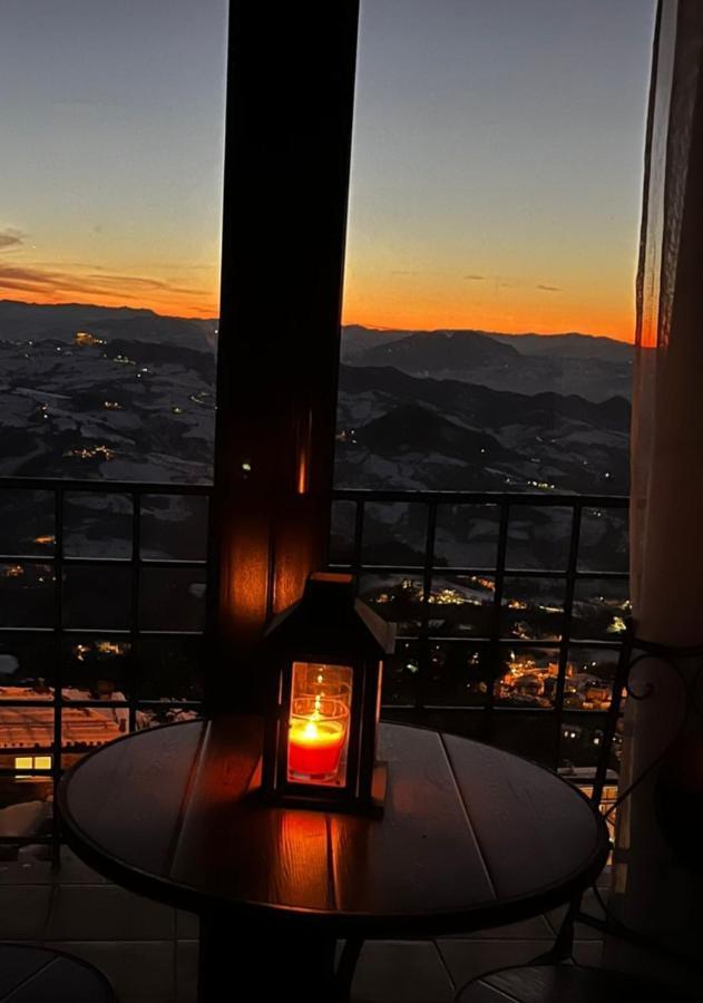 Hotel La Rocca San Marino Buitenkant foto